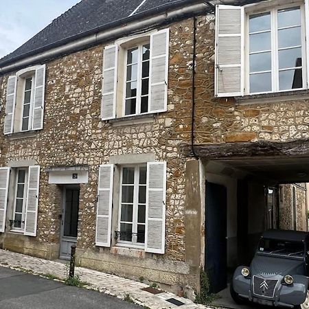 Appartement La Caresse De L'Amarante Mortagne-au-Perche Exterior foto