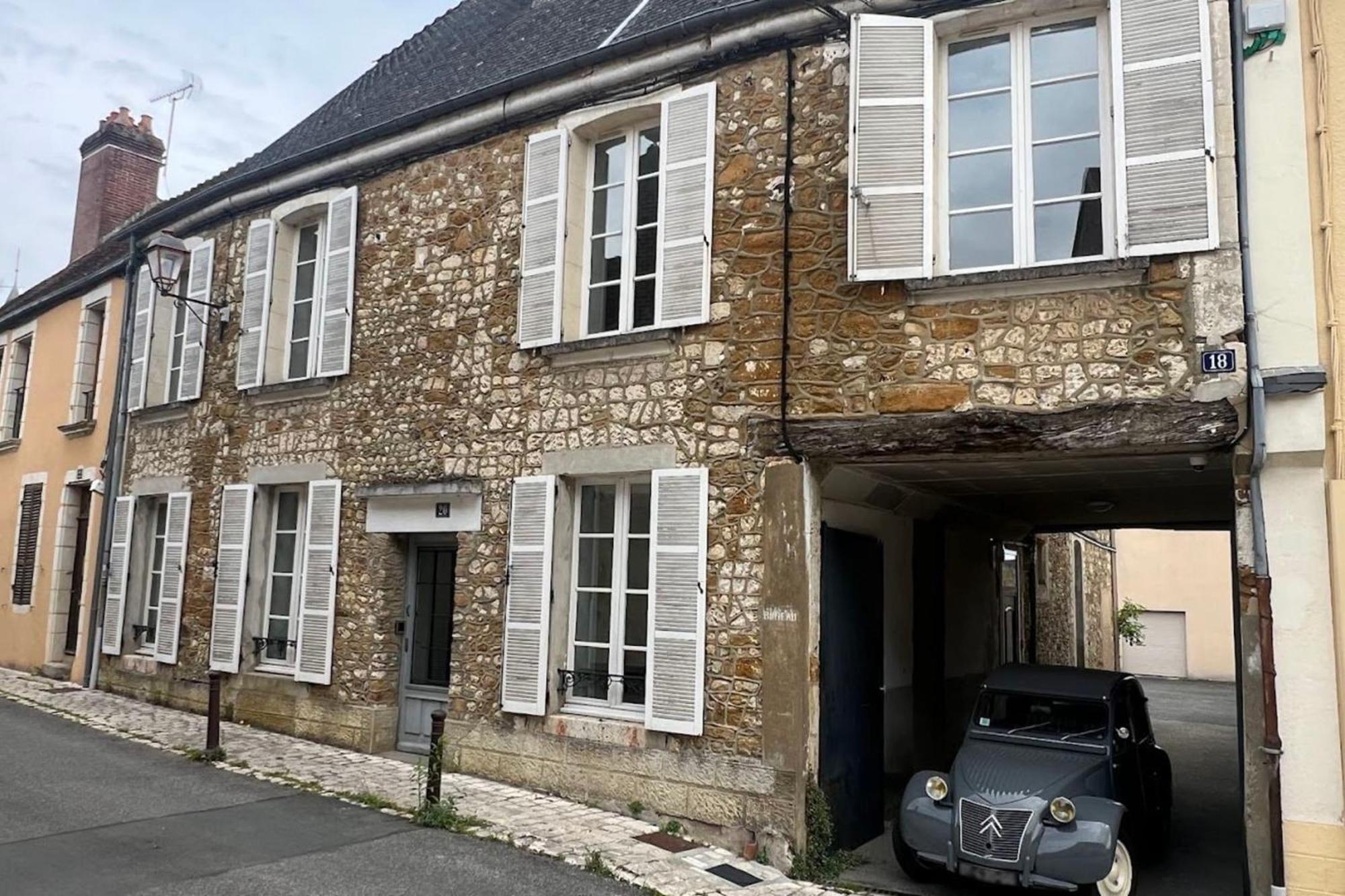 Appartement La Caresse De L'Amarante Mortagne-au-Perche Exterior foto